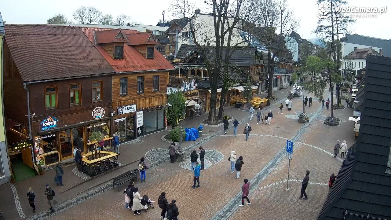 Krupówki Dolne - widok na deptak - 17 maj 2026, 14:04