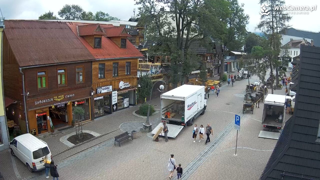 Krupówki Dolne - widok na deptak - 25 lipiec 2025, 09:44