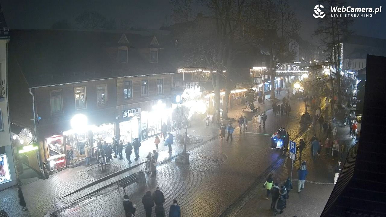 Krupówki Dolne - widok na deptak - 07 luty 2026, 19:39