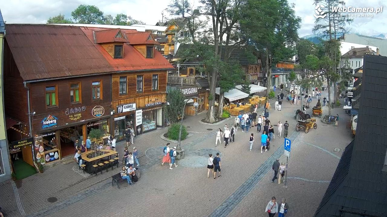 Krupówki Dolne - widok na deptak - 22 czerwiec 2026, 18:43