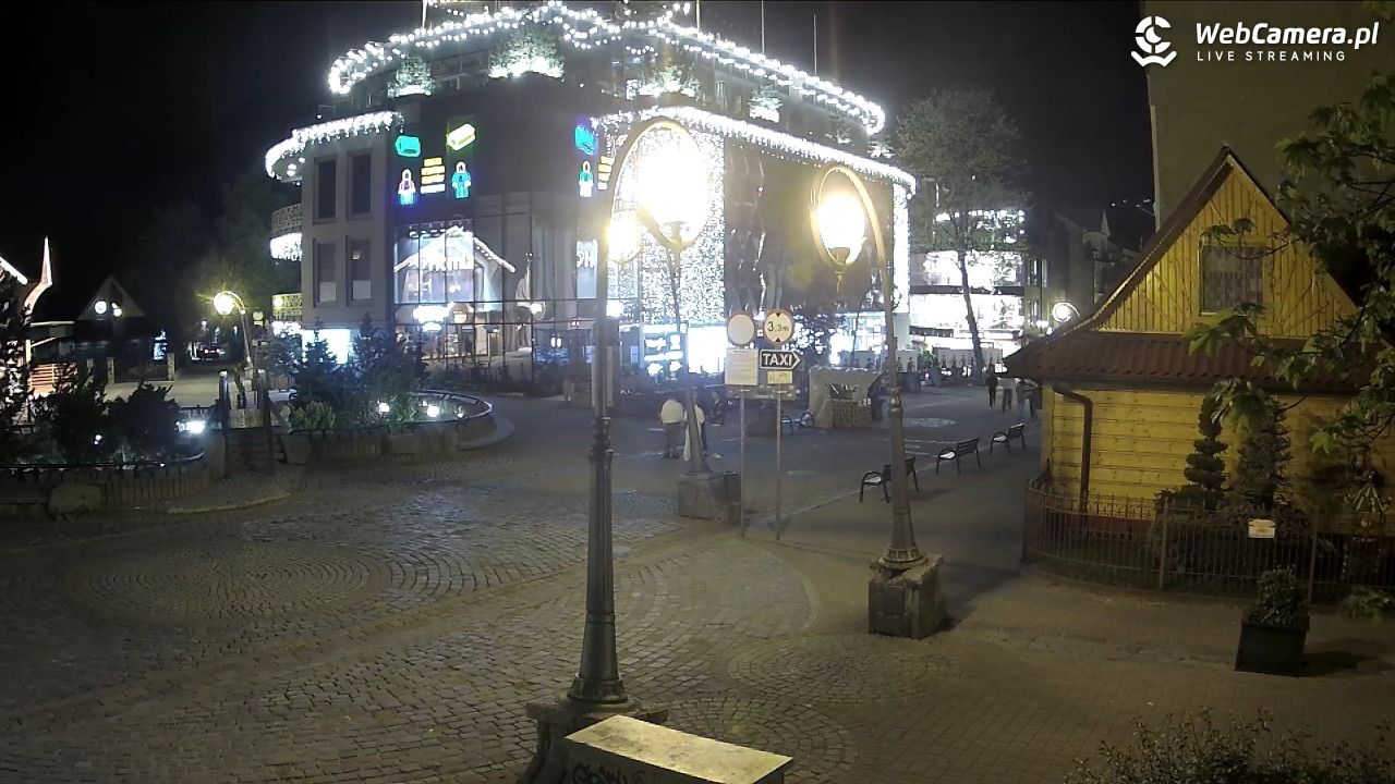Widok na Krupówki w Zakopanem - 22 maj 2026, 23:10