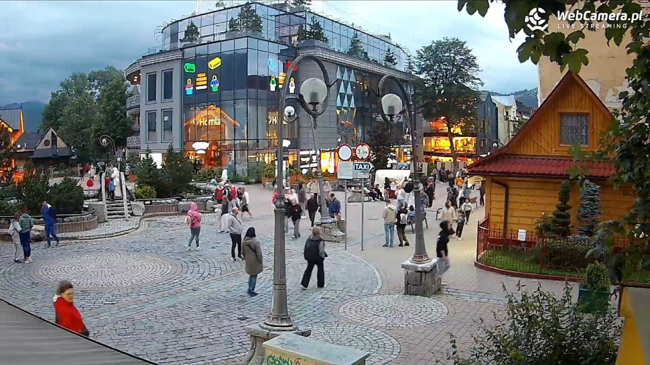 Widok na Krupówki w Zakopanem - 09 lipiec 2026, 20:33