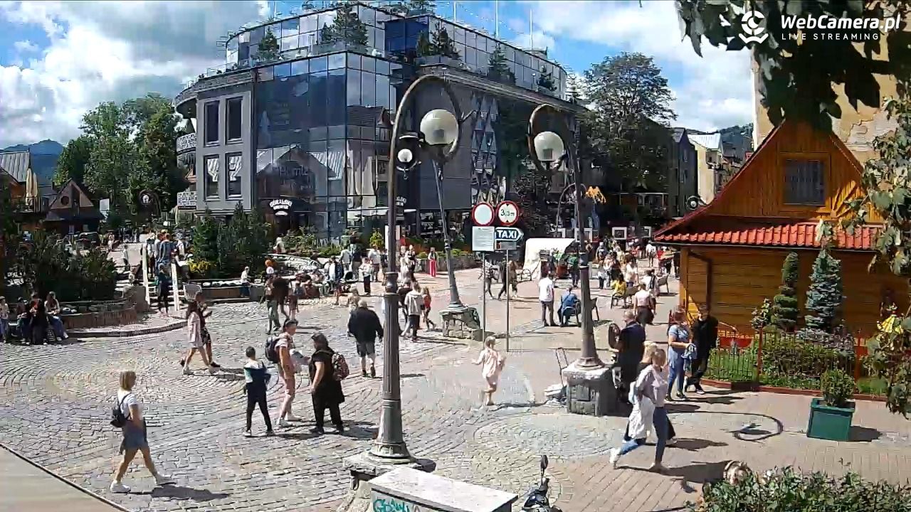 Widok na Krupówki w Zakopanem - 22 sierpień 2026, 12:59