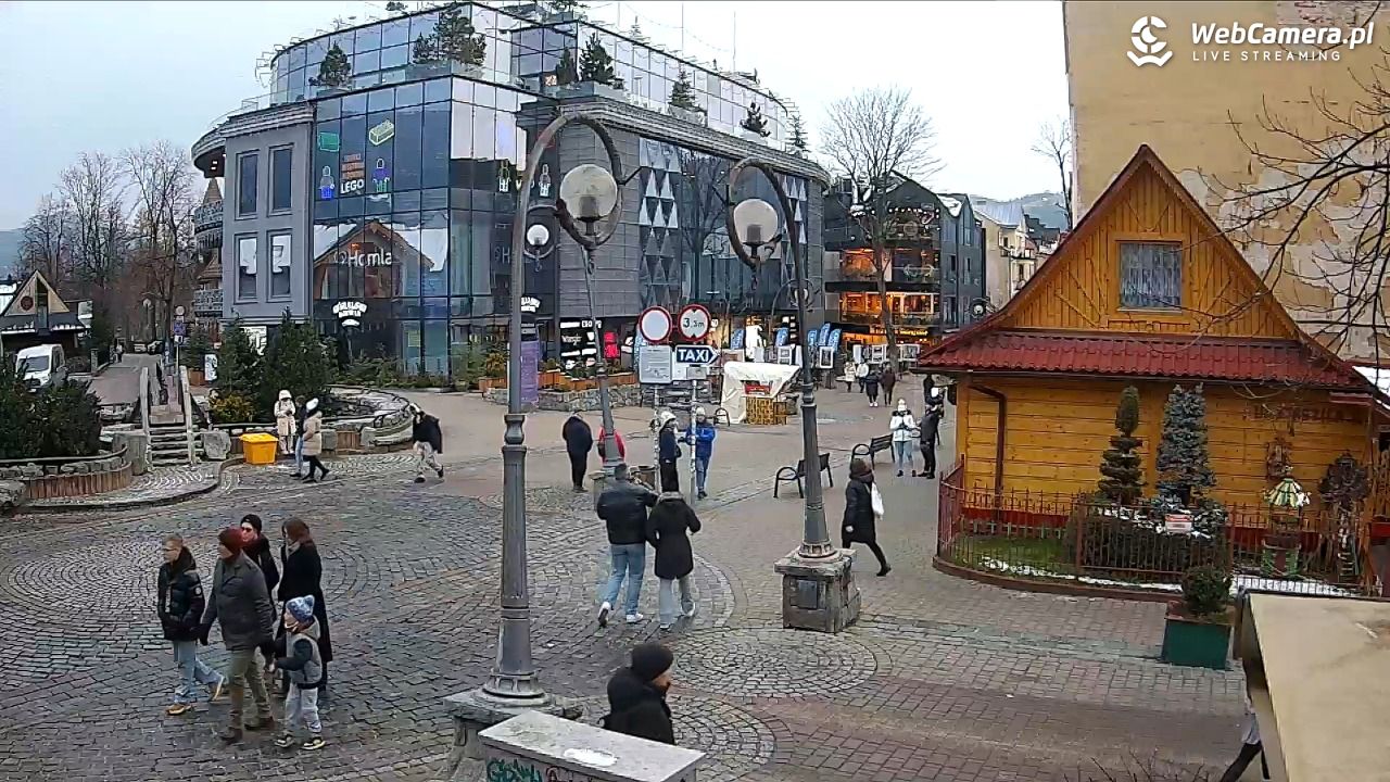 Widok na Krupówki w Zakopanem - 20 listopad 2025, 14:58