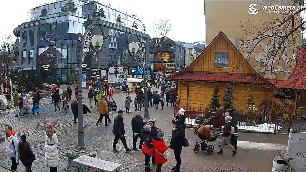 Widok na Krupówki w Zakopanem - 21 luty 2026, 15:54