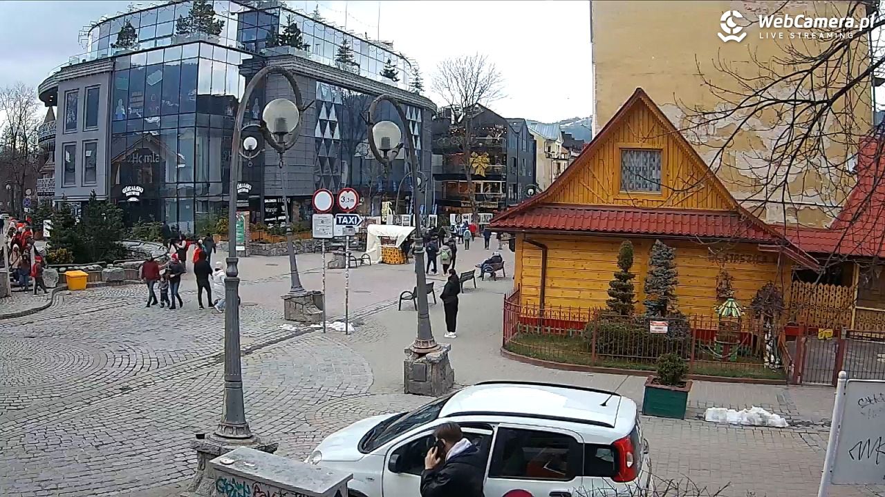 Widok na Krupówki w Zakopanem - 09 kwiecień 2026, 16:36