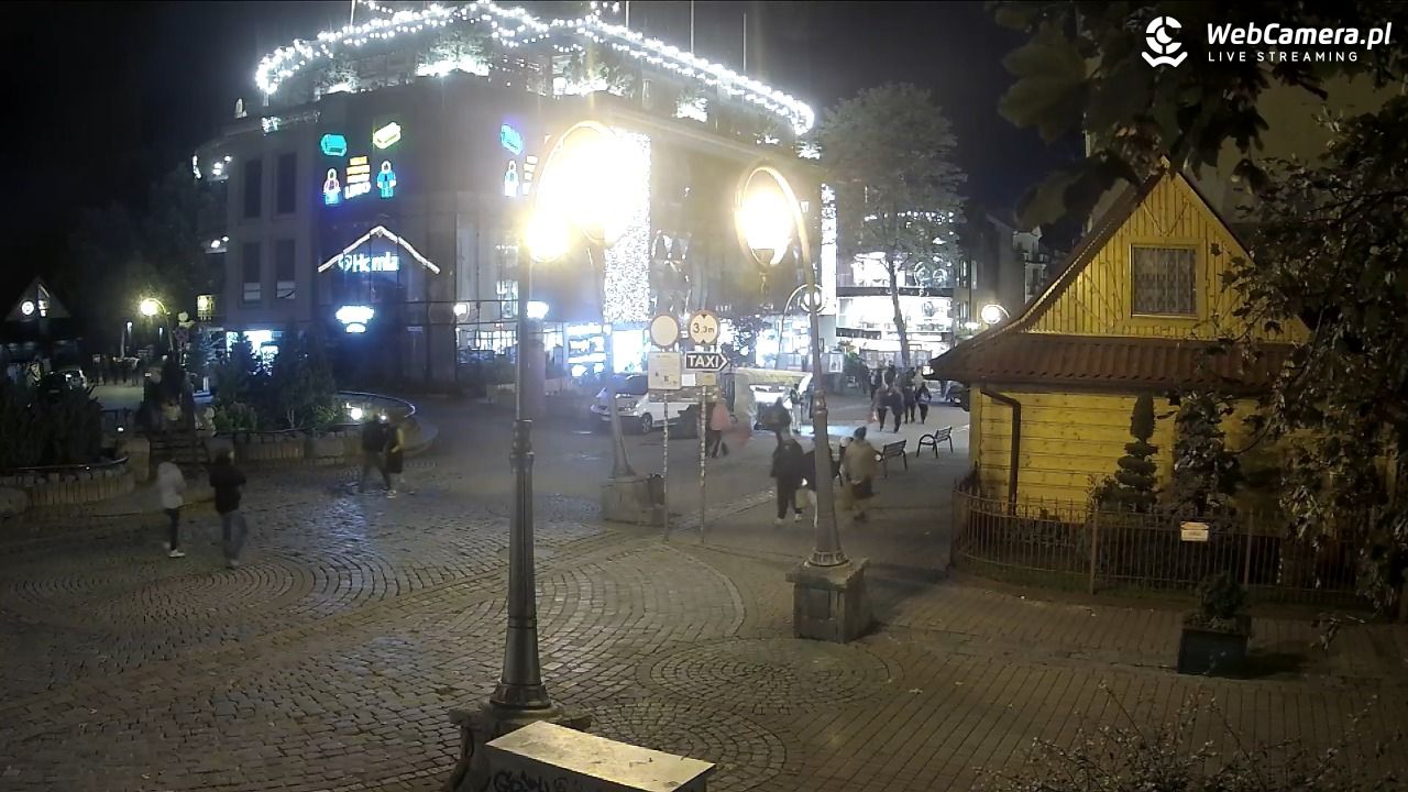 Widok na Krupówki w Zakopanem - 03 październik 2025, 20:28