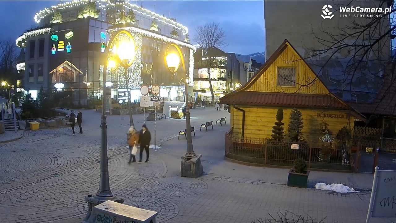 Widok na Krupówki w Zakopanem - 09 kwiecień 2026, 19:41