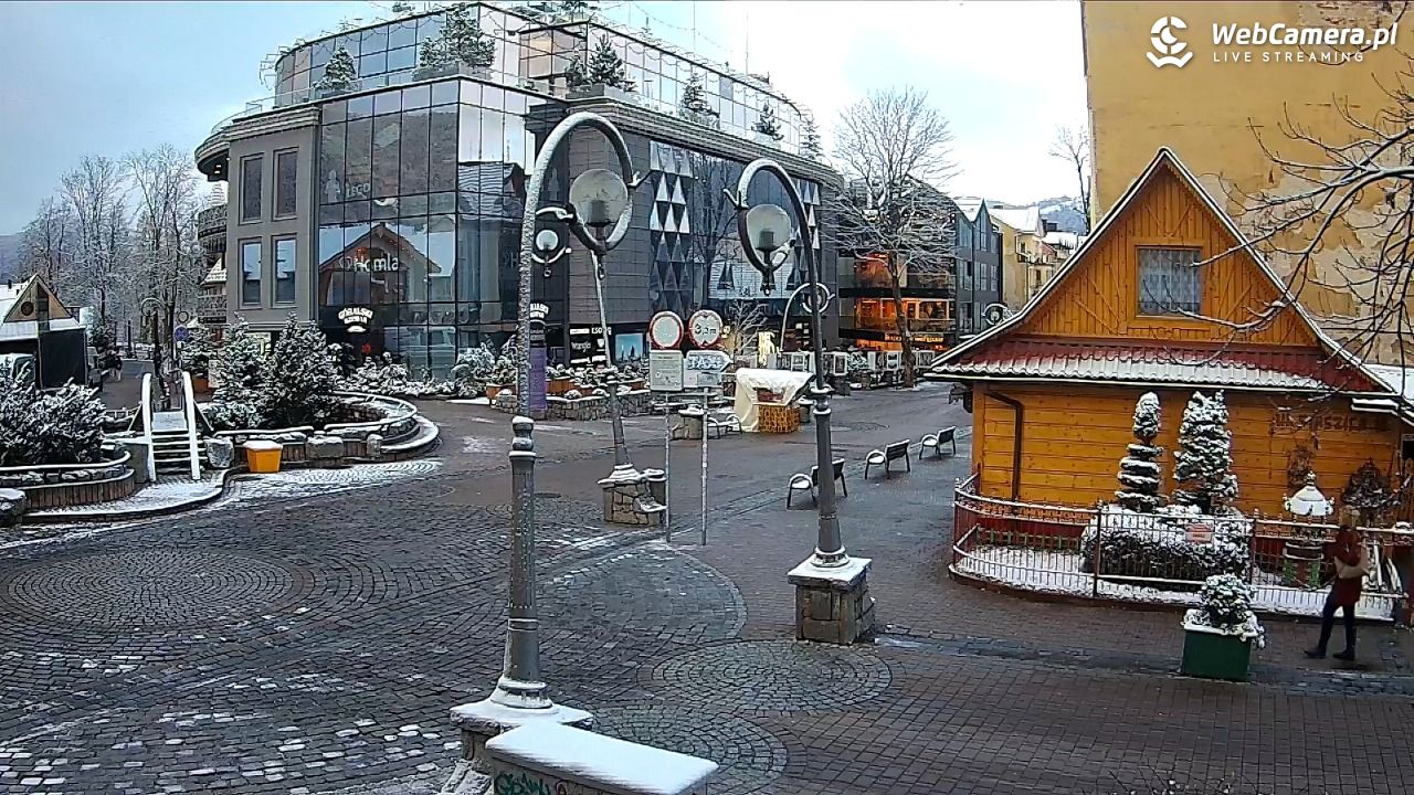 Widok na Krupówki w Zakopanem - 18 listopad 2025, 07:53