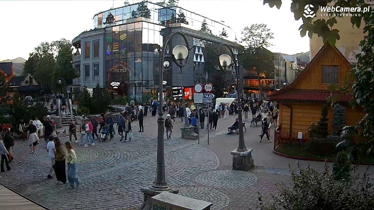 Widok na Krupówki w Zakopanem - 08 lipiec 2026, 20:18
