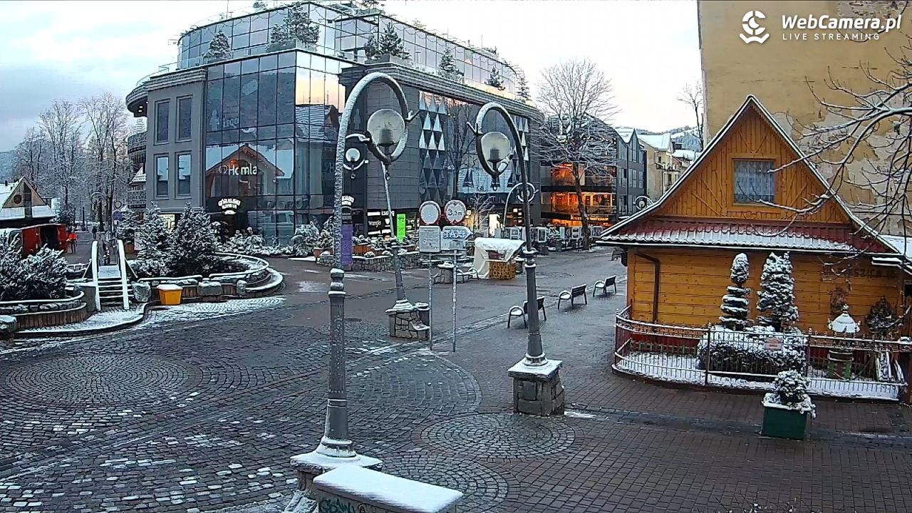 Widok na Krupówki w Zakopanem - 18 listopad 2025, 07:22