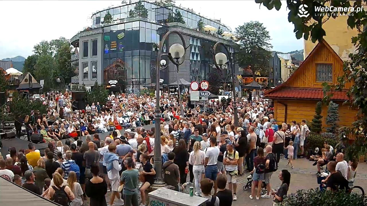 Widok na Krupówki w Zakopanem - 20 sierpień 2026, 19:03