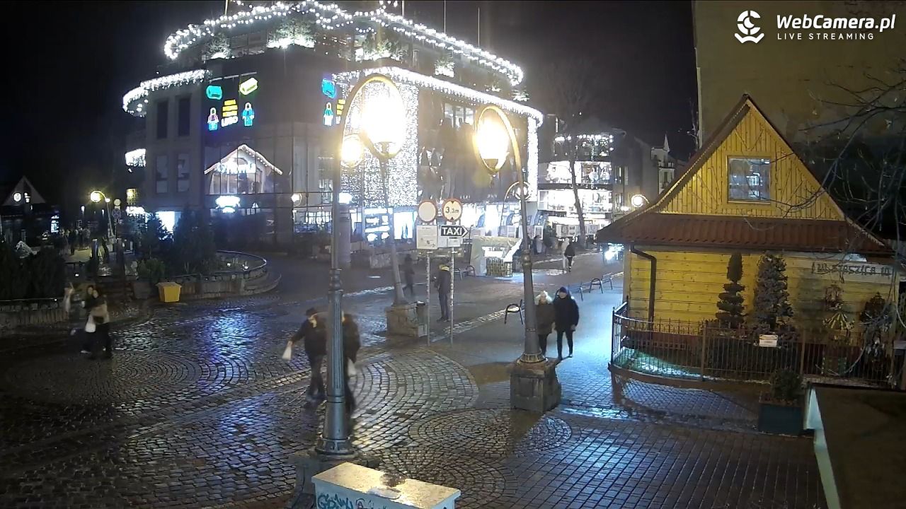 Widok na Krupówki w Zakopanem - 20 listopad 2025, 17:02