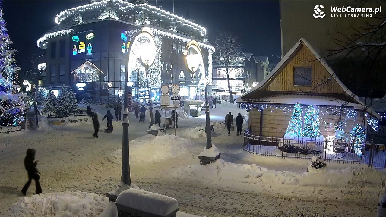 Widok na Krupówki w Zakopanem - 07 styczeń 2026, 20:35