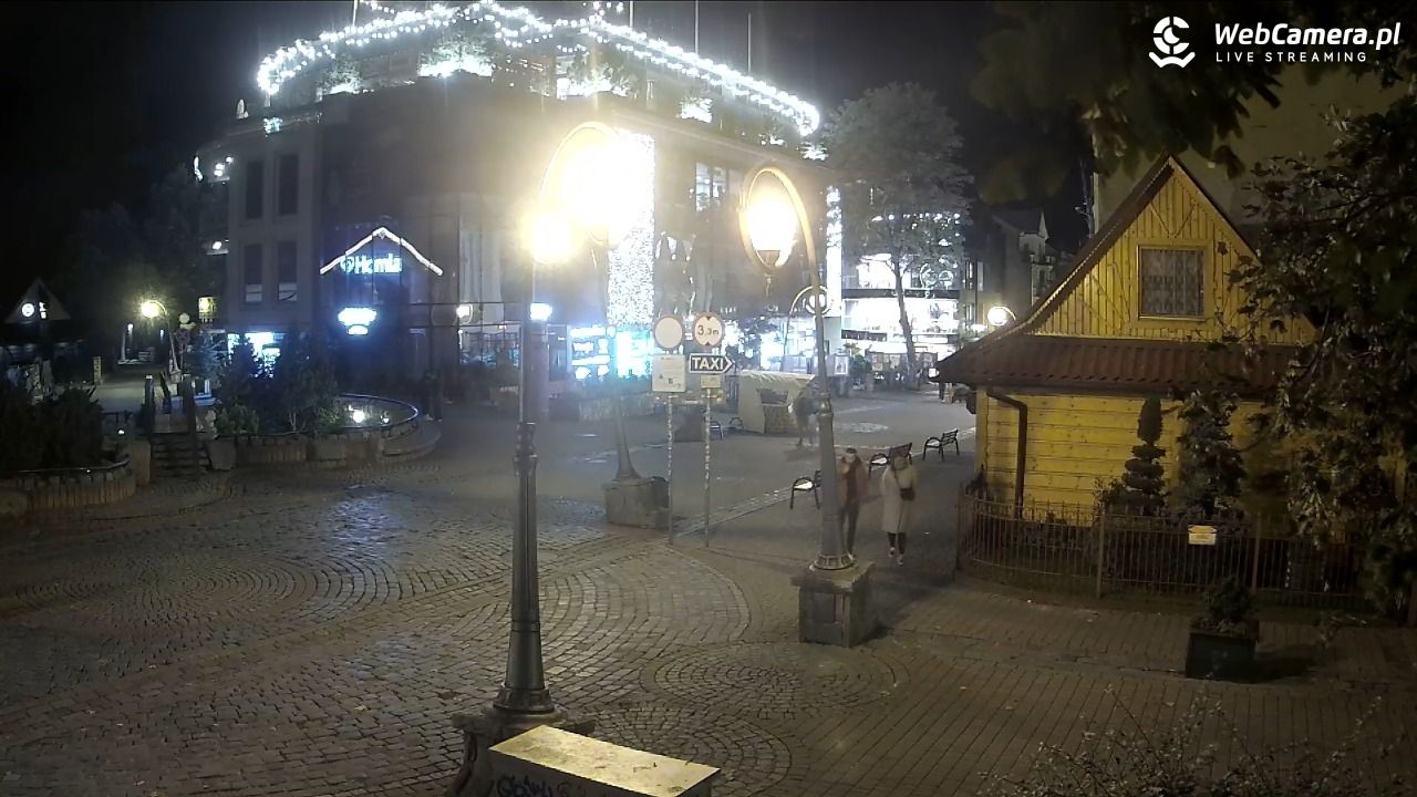 Widok na Krupówki w Zakopanem - 03 październik 2025, 22:26