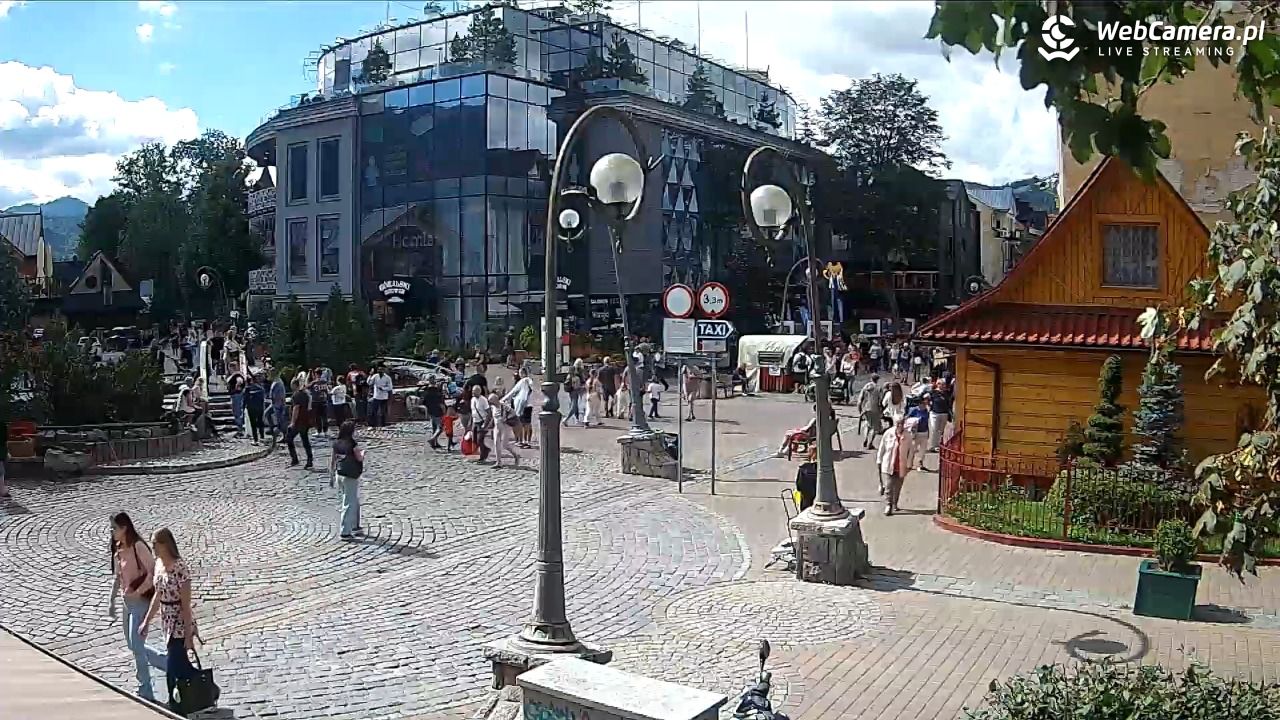Widok na Krupówki w Zakopanem - 22 sierpień 2026, 13:54
