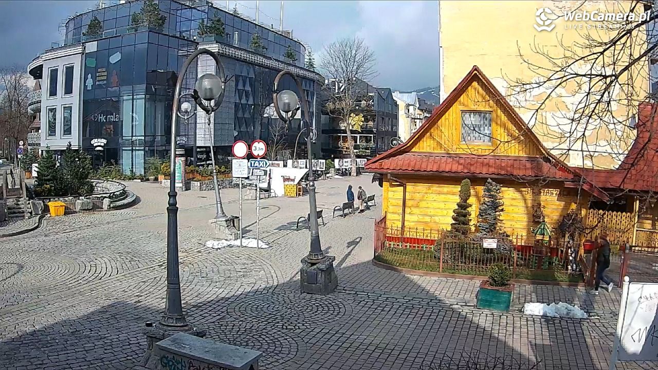 Widok na Krupówki w Zakopanem - 09 kwiecień 2026, 09:04