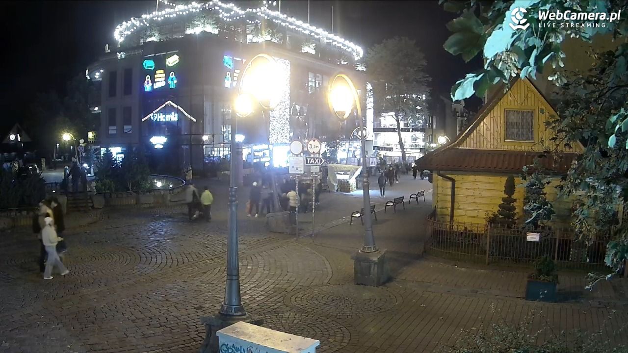 Widok na Krupówki w Zakopanem - 03 październik 2025, 19:46