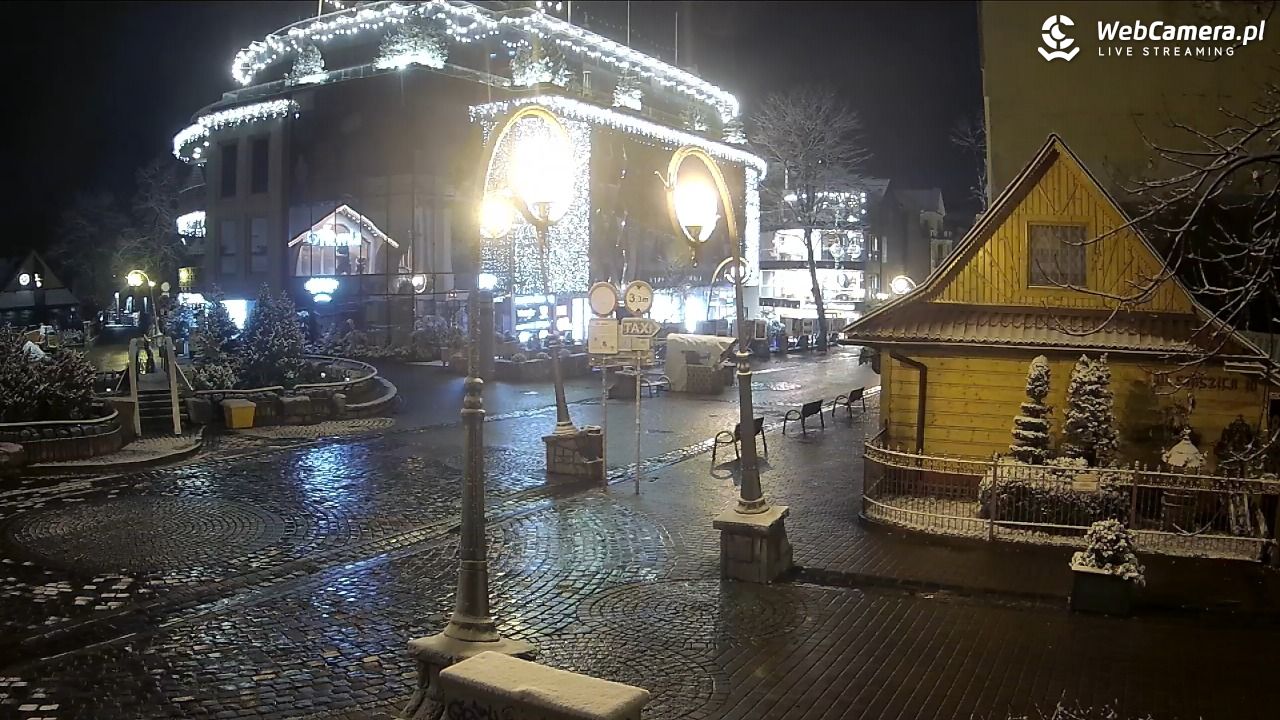 Widok na Krupówki w Zakopanem - 18 listopad 2025, 04:36