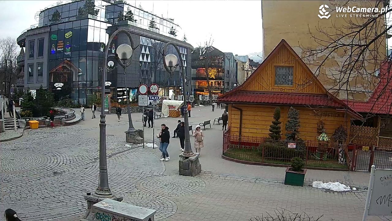 Widok na Krupówki w Zakopanem - 09 kwiecień 2026, 18:08