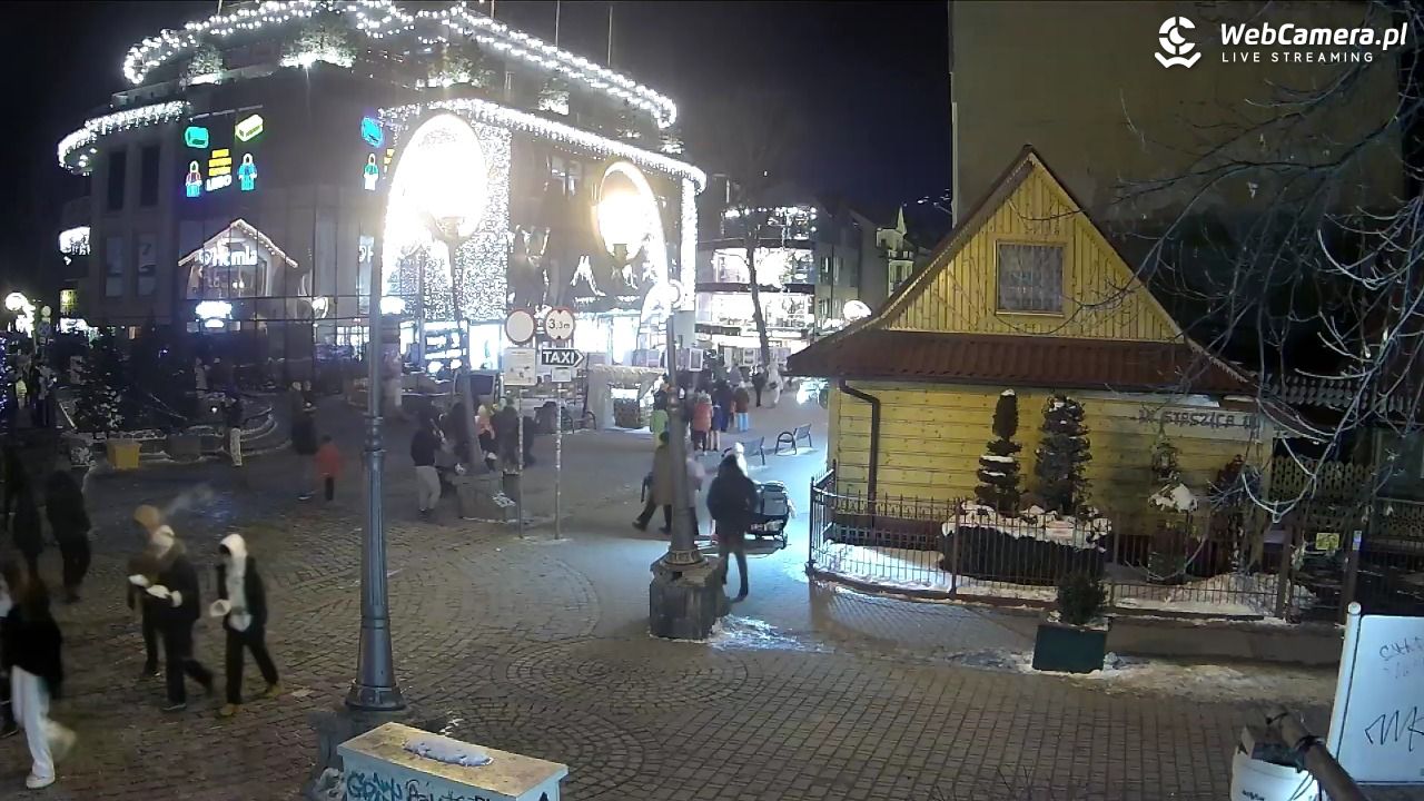 Widok na Krupówki w Zakopanem - 20 luty 2026, 20:45