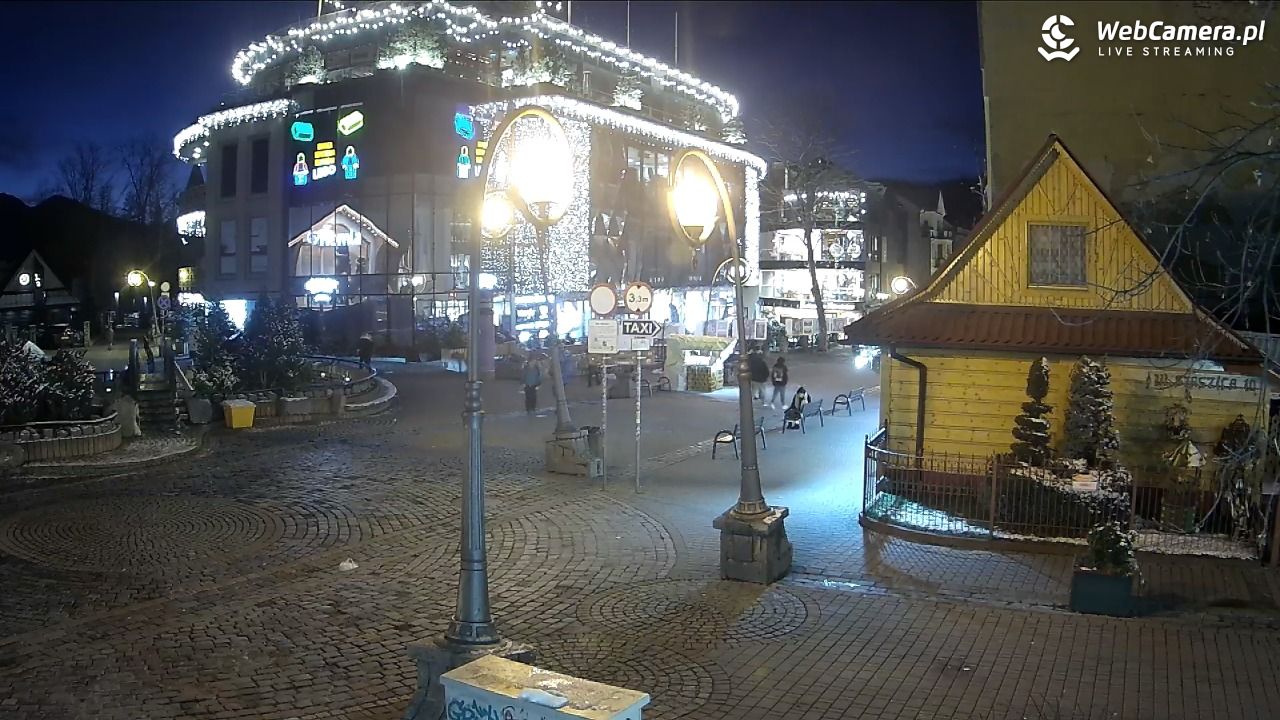 Widok na Krupówki w Zakopanem - 18 listopad 2025, 16:53