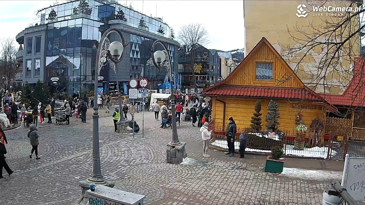 Widok na Krupówki w Zakopanem - 21 luty 2026, 12:52