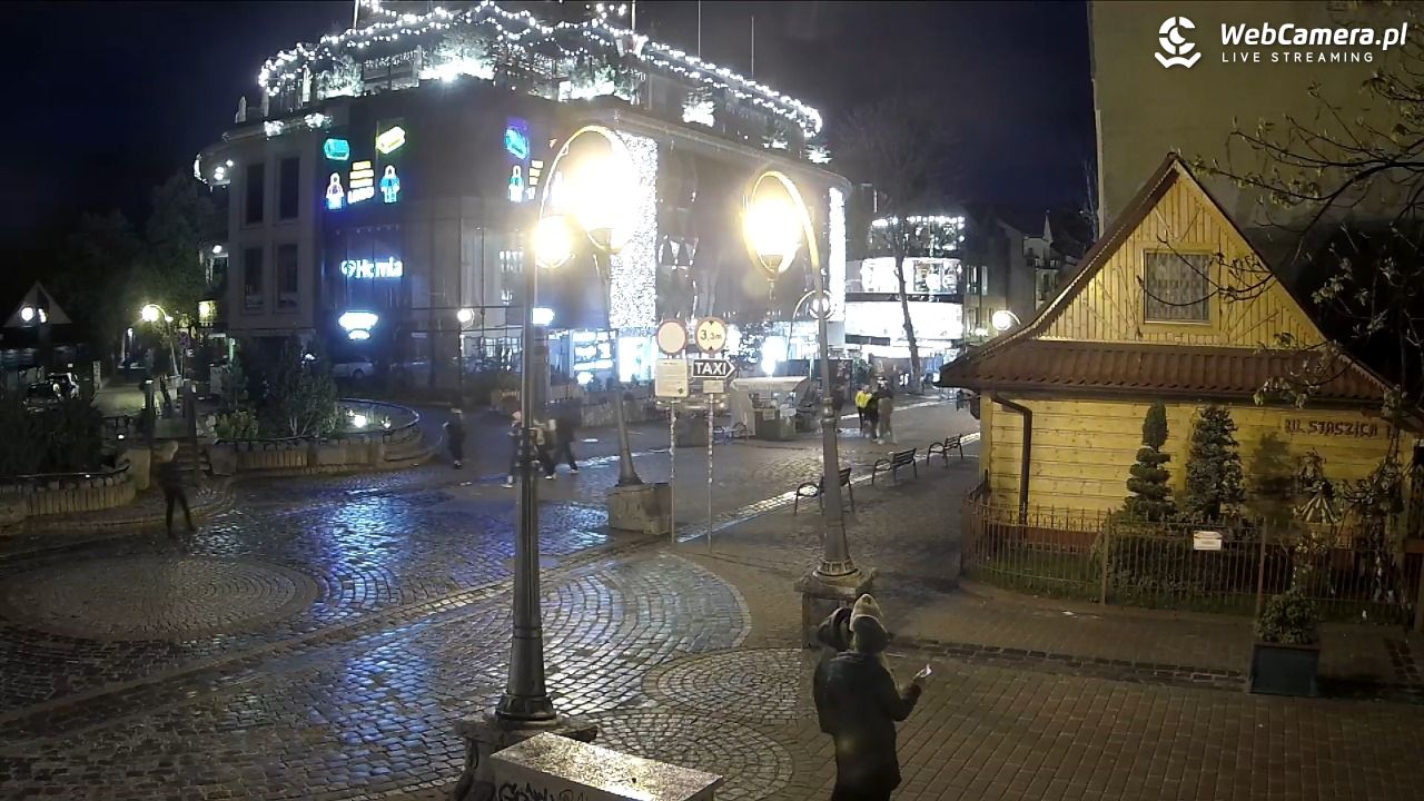 Widok na Krupówki w Zakopanem - 19 maj 2025, 21:13