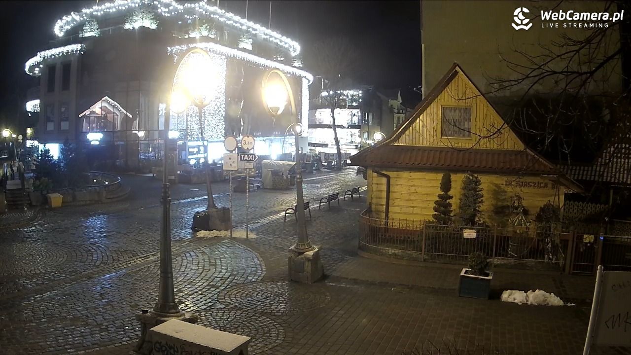 Widok na Krupówki w Zakopanem - 09 kwiecień 2026, 02:27