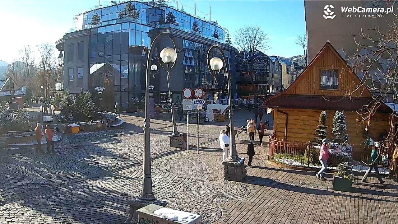 Widok na Krupówki w Zakopanem - 18 listopad 2025, 14:04