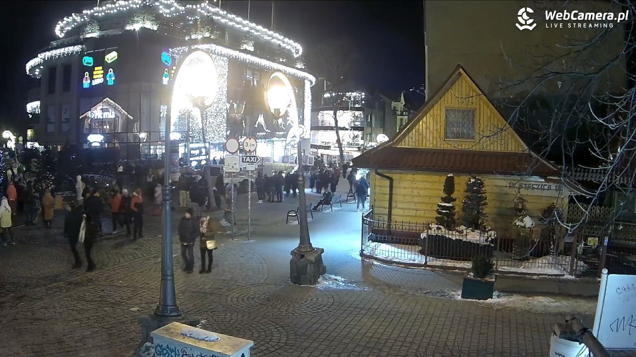 Widok na Krupówki w Zakopanem - 20 luty 2026, 20:47