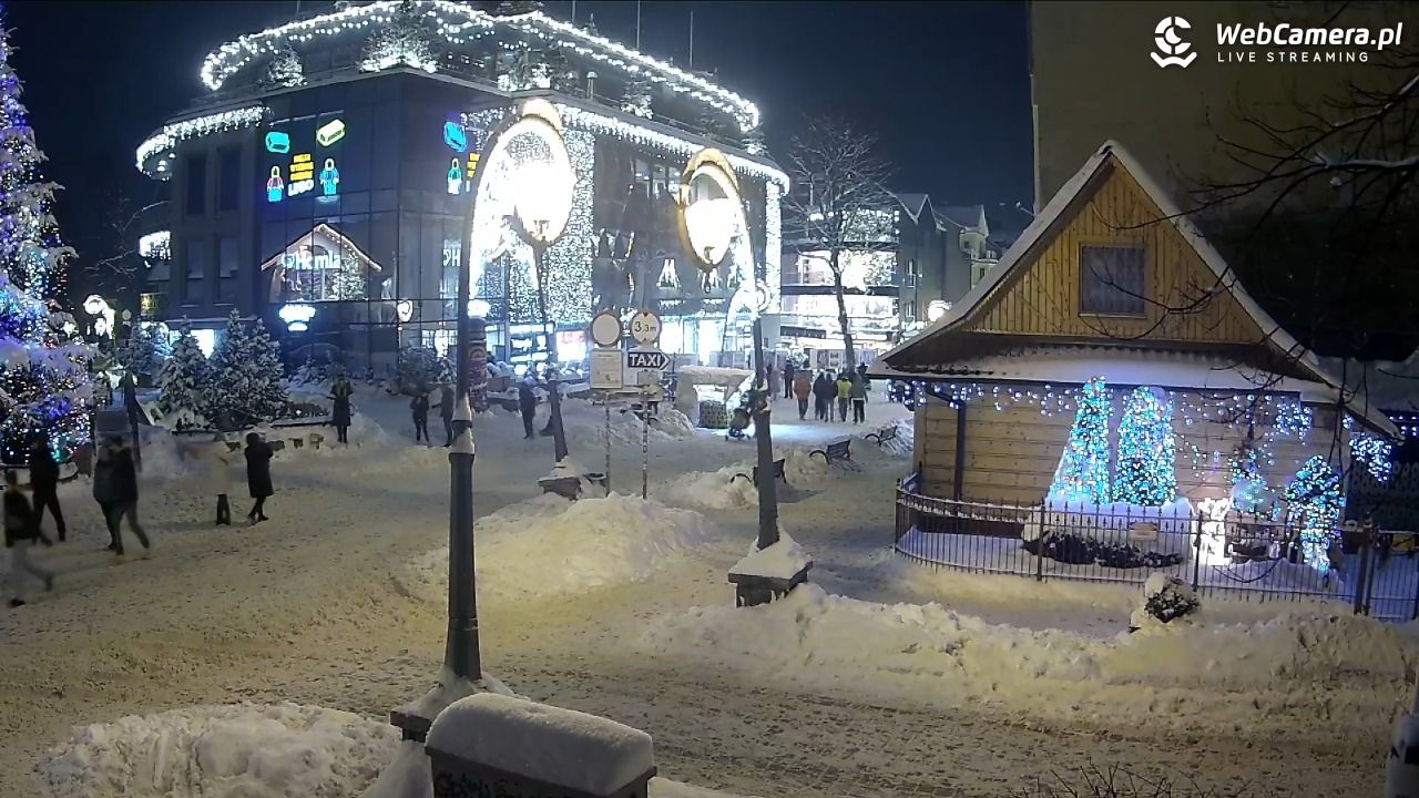 Widok na Krupówki w Zakopanem - 07 styczeń 2026, 20:35