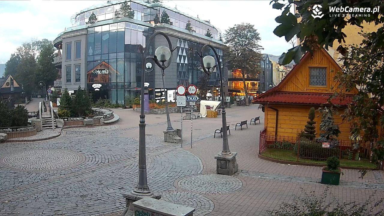 Widok na Krupówki w Zakopanem - 03 październik 2025, 06:58