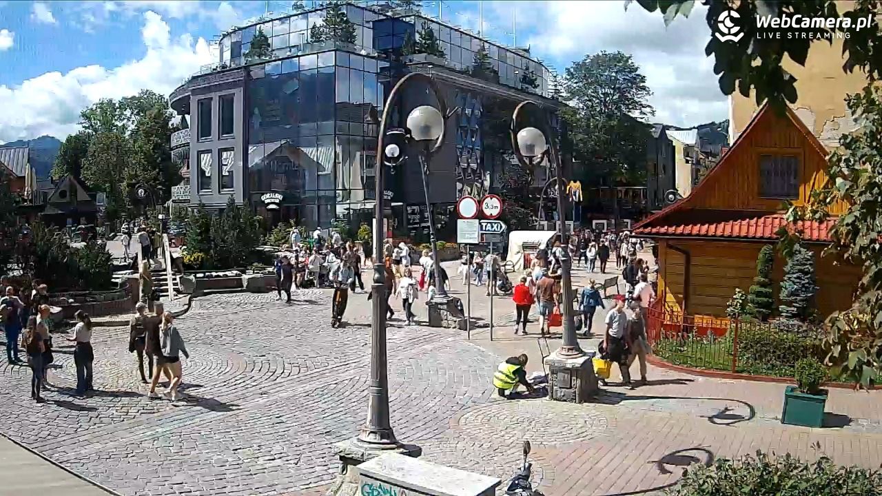 Widok na Krupówki w Zakopanem - 22 sierpień 2026, 12:52