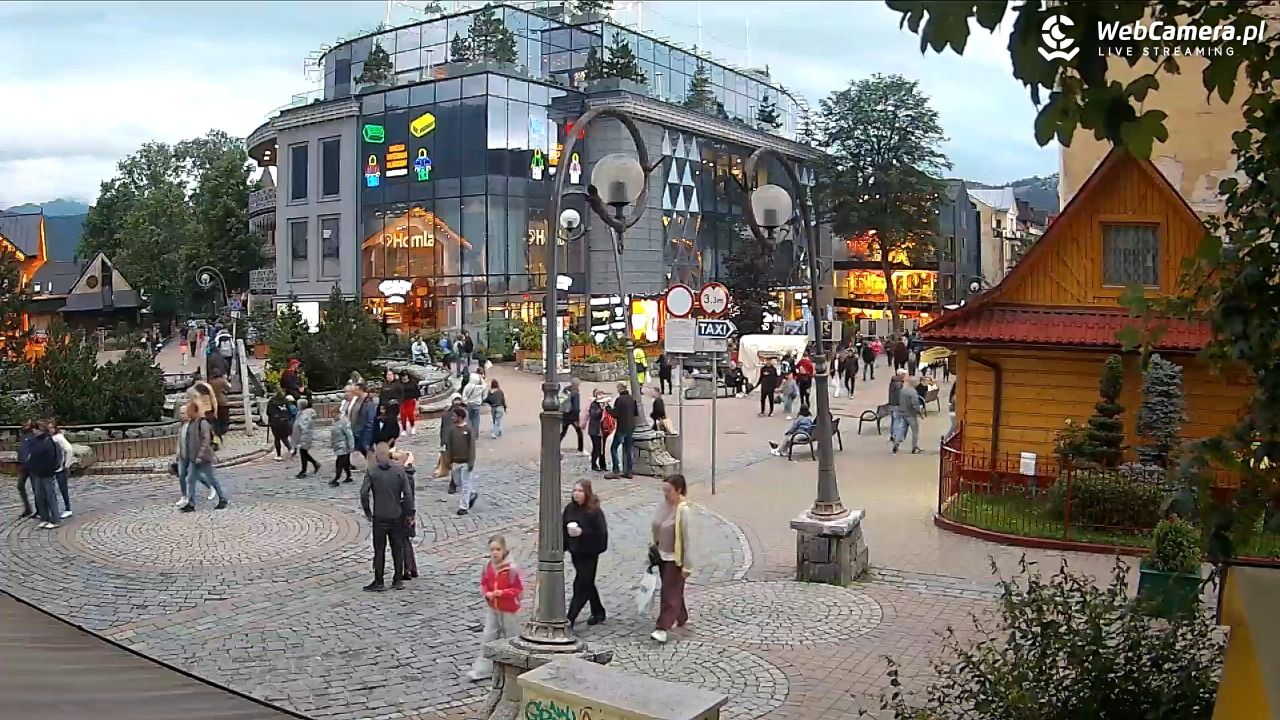 Widok na Krupówki w Zakopanem - 09 lipiec 2026, 20:18