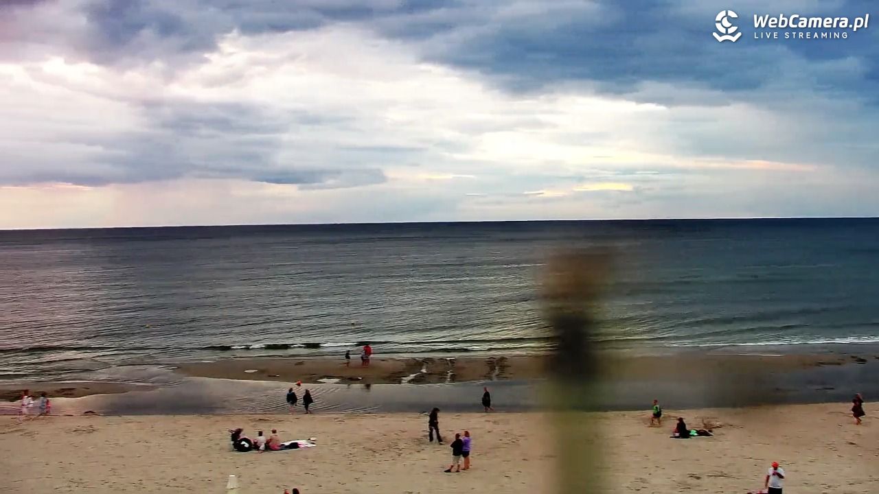 Krynica Morska - widok na plażę - 30 sierpień 2026, 19:40