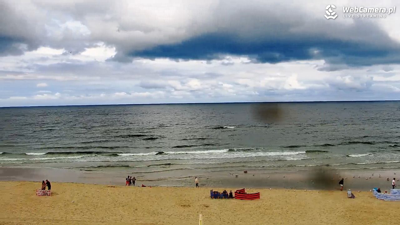 Krynica Morska - widok na plażę - 01 wresień 2026, 11:36