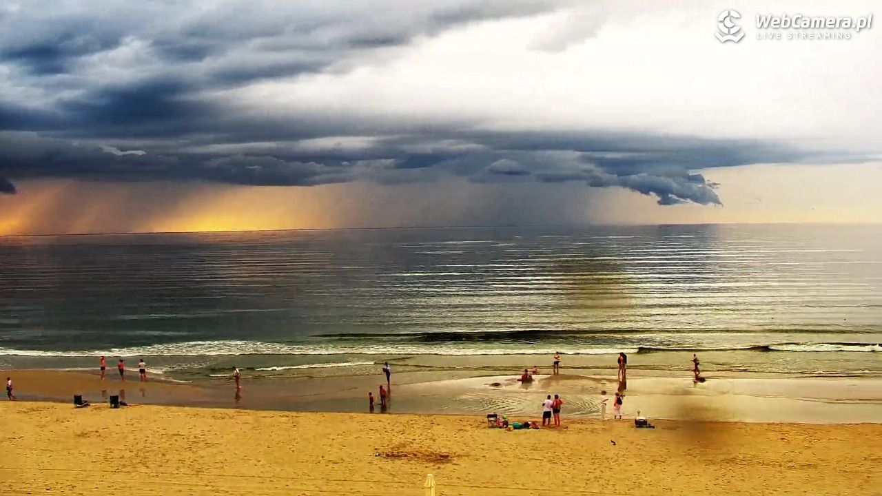 Krynica Morska - widok na plażę - 31 sierpień 2026, 18:41