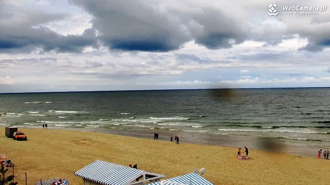 Krynica Morska - widok na plażę - 01 wresień 2026, 11:36