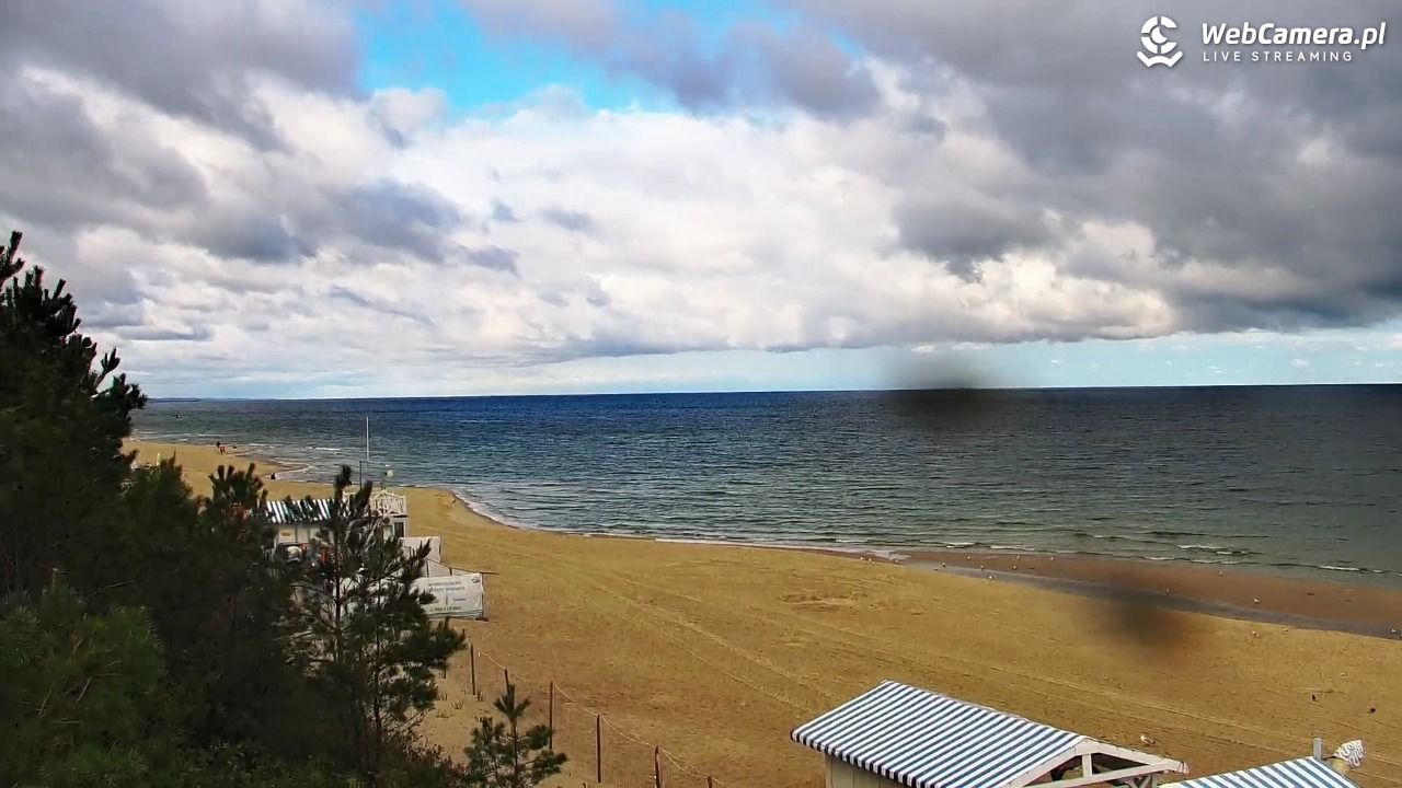 Krynica Morska - widok na plażę - 01 wresień 2026, 09:20
