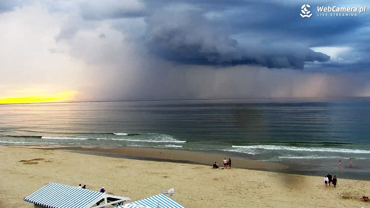 Krynica Morska - widok na plażę - 31 sierpień 2026, 18:49