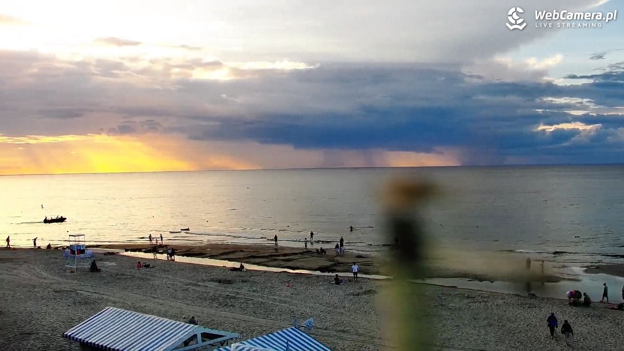 Krynica Morska - widok na plażę - 30 sierpień 2026, 18:36
