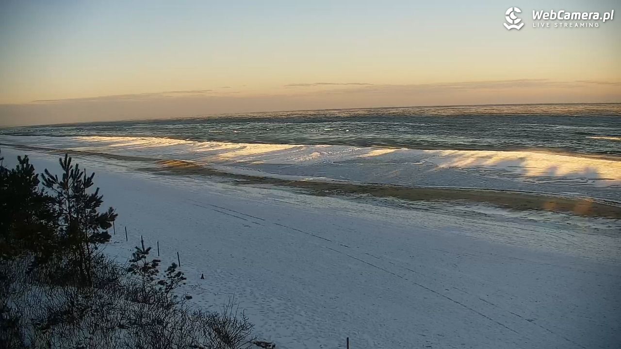 Krynica Morska - widok na plażę - 04 luty 2026, 08:35