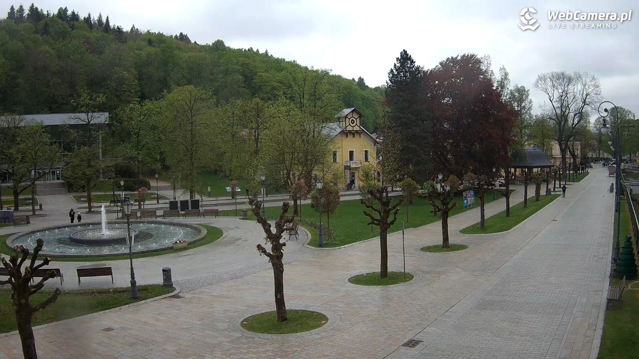 Krynica-Zdrój - widok na deptak - 12 maj 2026, 16:13