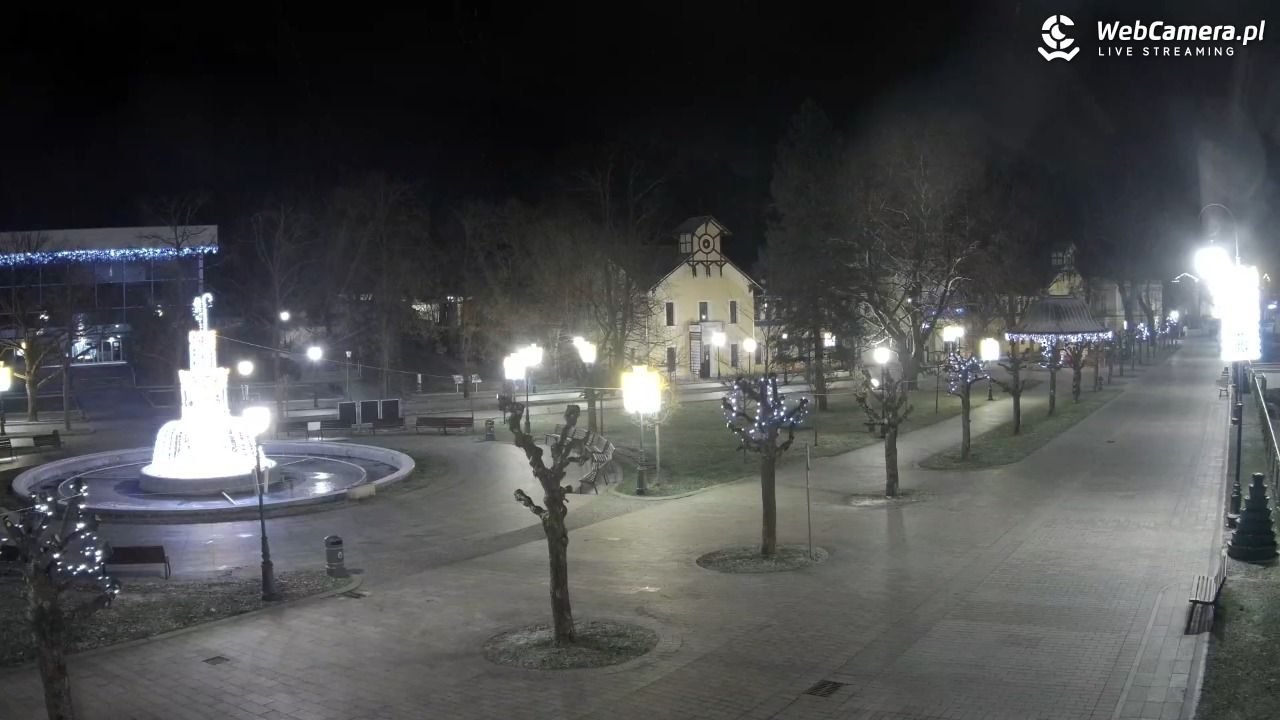 Krynica-Zdrój - widok na deptak - 24 grudzień 2025, 04:39