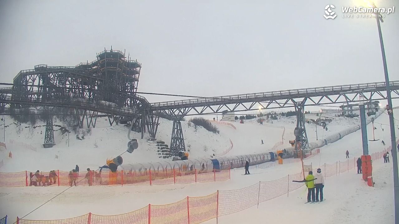 Kurza Góra - widok na stok i wieżę - 28 styczeń 2026, 15:58