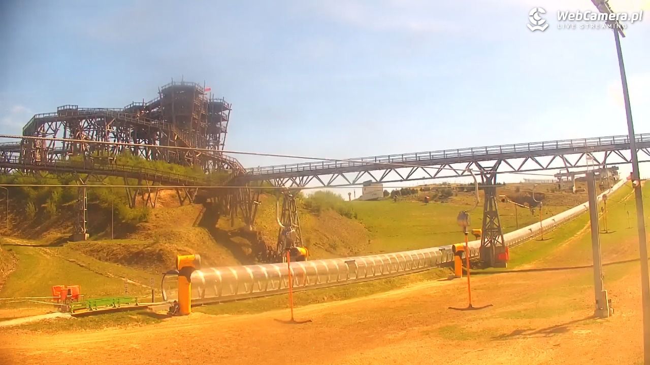Kurza Góra - widok na stok i wieżę - 03 maj 2026, 12:09