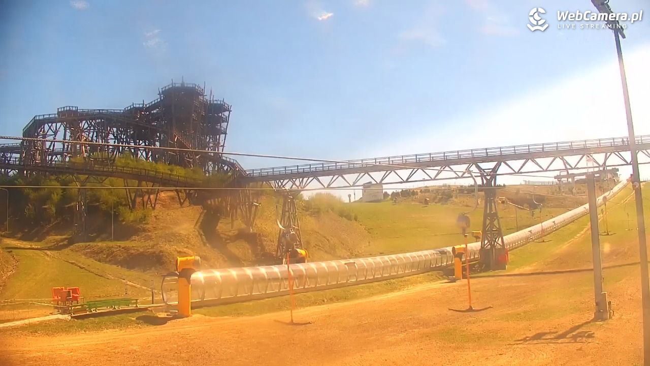 Kurza Góra - widok na stok i wieżę - 01 maj 2026, 11:32