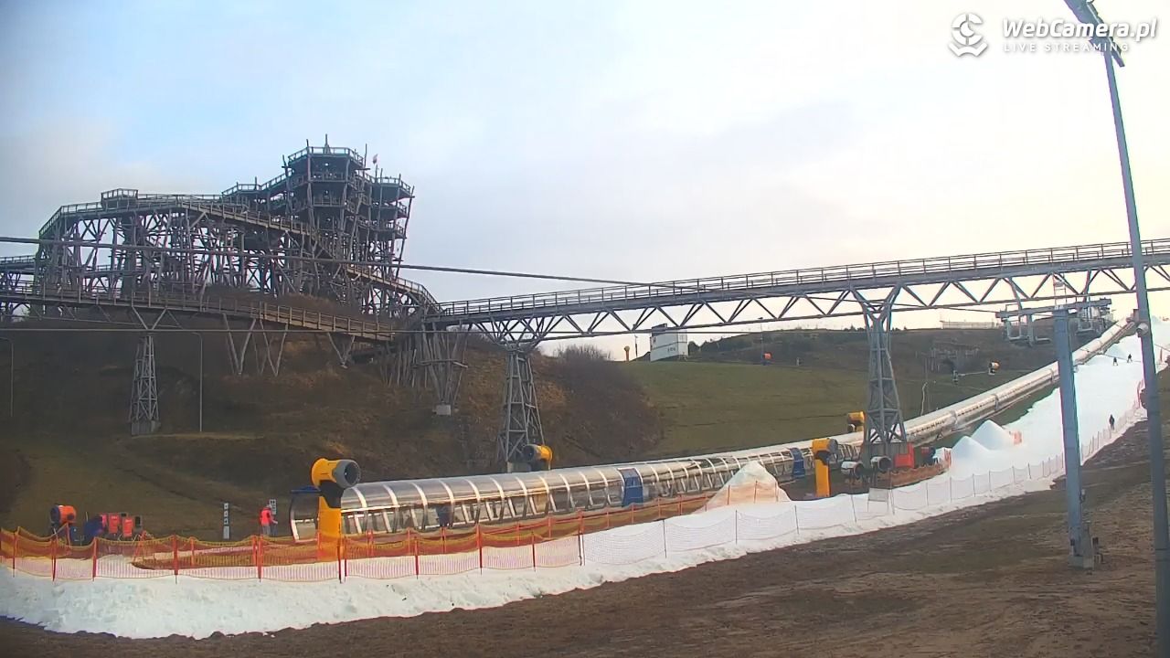 Kurza Góra - widok na stok i wieżę - 14 grudzień 2025, 12:29