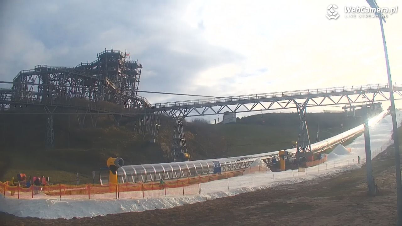 Kurza Góra - widok na stok i wieżę - 14 grudzień 2025, 10:02